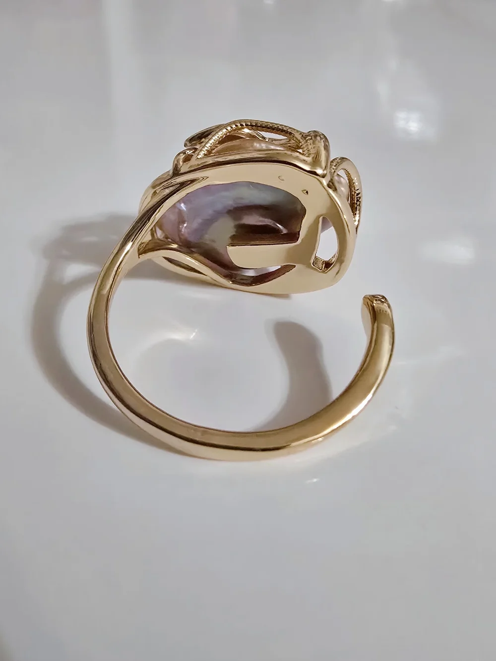 Freshwater Baroque Pearl Statement Ring - Pink & Purple Pearl‎ w/ Crystal Leaf